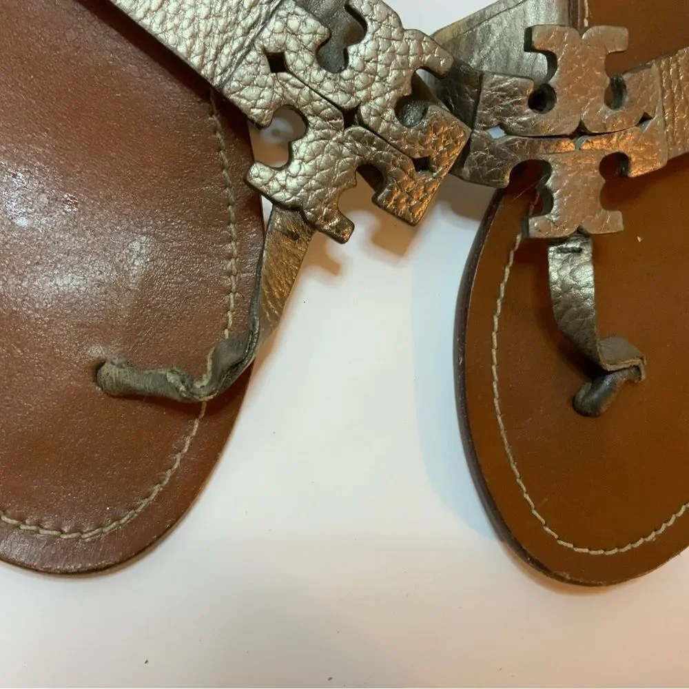 Tory Burch MOORE Women’s Size 9 Metallic Pewter Leather Logo  Flip Flops Thong